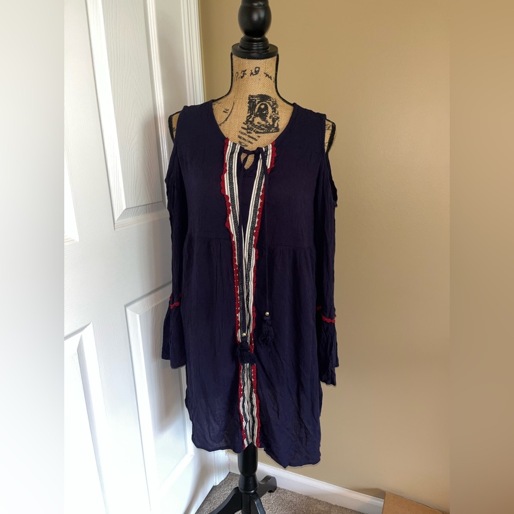 Xhilaration Black and Red Cold Shoulder Dress